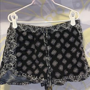 Graphic shorts